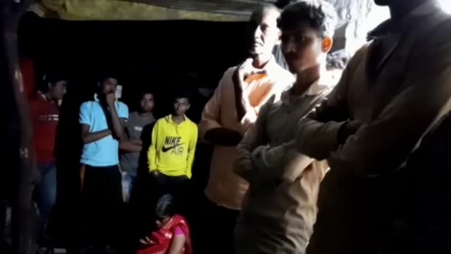 निडेबन येथे तेलंगे यांच्या कुटुंबियांचे भारतीय जनता पार्टीच्या पदाधिकाऱ्याकडून सांत्वन