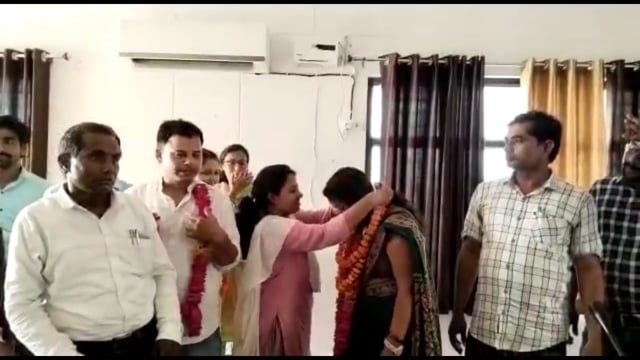 सिराथू तहसील की साधना सिंह बनी लेखपाल संघ की जिलाध्यक्ष,74 मत पाकर अपने प्रतिद्वंदी ज्ञान सिंह को 10 मतों से किया पराजित