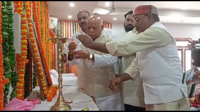 भरवारी में परशुराम सेवा समिति की ओर से गोष्टी का किया गया आयोजन,राज्यसभा सदस्य मुख्य सचेतक BJP शिव प्रकाश का हुआ स्वागत