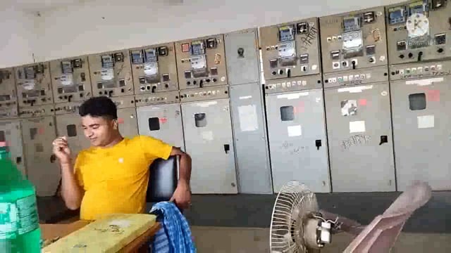 3 दिनों से बिजली गुल रहने के कारण फुल्लीडुमर प्रखंड क्षेत्र अंधेरे में डूबा