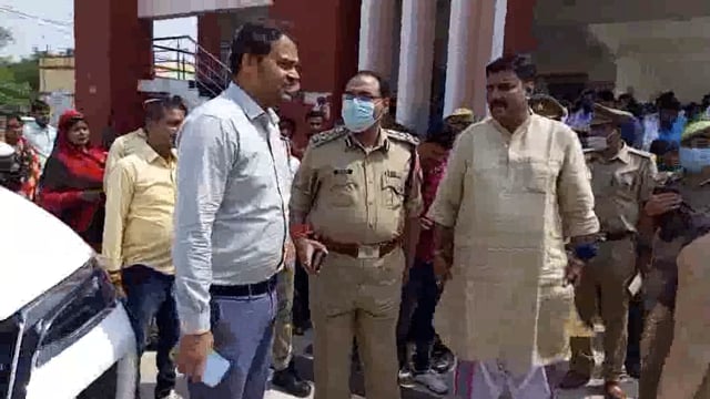 अंतरराष्ट्रीय योग दिवस पर डीएम अनुज सिंह ने की अपील, प्रत्येक व्यक्ति को करना चाहिए योग, जिससे शरीर रहे निरोग...