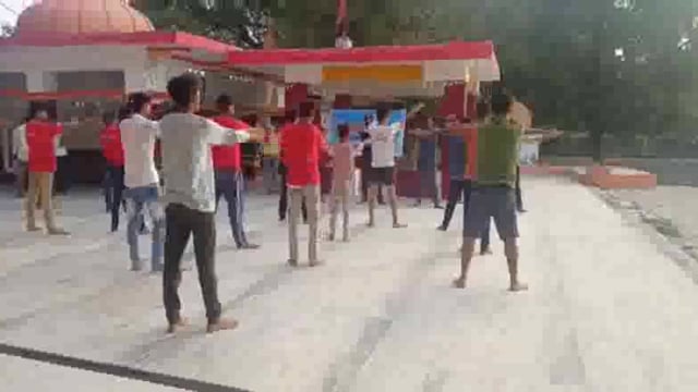 अखिल भारतीय विद्यार्थी परिषद द्वारा श्री शक्ति धाम महादेव तालाब पर योग शिविर का किया गया आयोजन