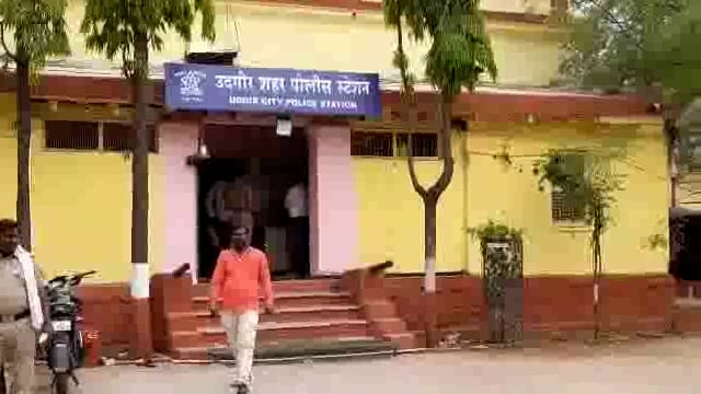 शेतकी चौक येथे ट्रकचालकाने तांदळासह 4 लाख 14 हजार रुपयांच्या मुद्देमालाची केली फसवणूक पोलिसांत गुन्हा दाखल