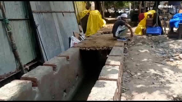 हमीरपुर : सदर कोतवाली के सामने से जिला अस्पताल तक किया जा रहा नाले निर्माण का कार्य