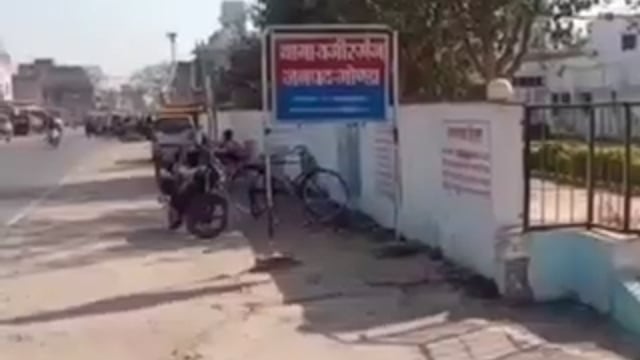 चौकी प्रभारी ने एक व्यक्ति के बस में छूटे दवा व सामान वापस लौटाकर पेश की मानवता की मिशाल