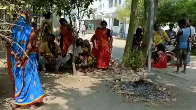 भागनविगहा गांव में एक सपेरे की मौत परिजनों ने बताया शराब पीने से हुई मौत थानाध्यक्ष की माने तो चूहा की दवा खाने से हुई,