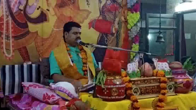 सम्भल: वृंदावन से पधारे आचार्य अनंतदास ने किया श्रीमद् भागवत कथा का गुणगान 