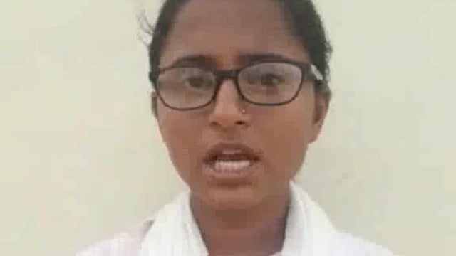 कक्षा 10 की छात्रा कामिनी मिश्रा ने हासिल किया जिले में पांचवा स्थान सिविल सर्विस में जाने कि कर रहीं तैयारी