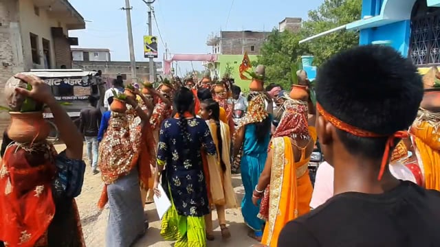 चानन  : भंडार मटरस्थान में 24 घंटे का अखंड रामधुन यज्ञ को लेकर निकली भव्य कलश शोभायात्रा।