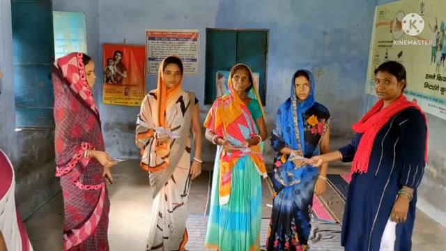 सीडीपीओ फुल्लीडुमर के निर्धारित तिथि के अनुसार राता, सादपुर और पथड्डा  पंचायतों के आंगनबाड़ी केंद्रोंपर पोशाकराशि वितरित