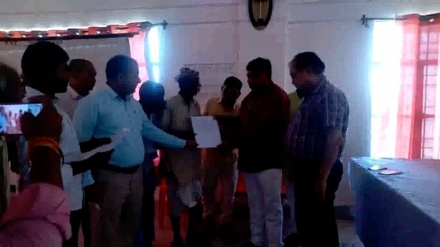 Shravasti:-स्वामित्व योजना के तहत 100 लोगों को जमुनहा में मिला मालिकाना हक