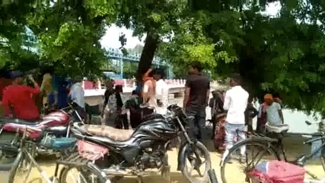 लहरपुर के गोरिया स्थित शारदा सहायक नहर में नहाते समय एक व्यक्ति पानी डुबकर हुआ लापता तलाश जारी