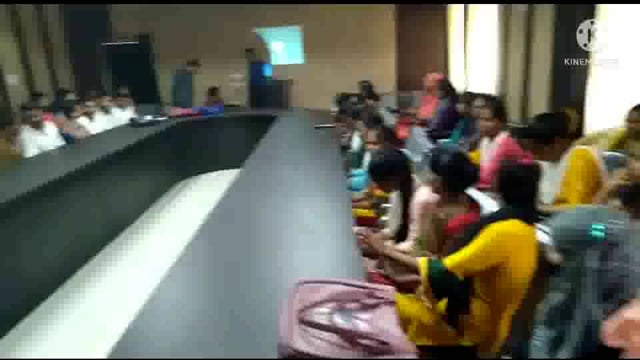 बेनी प्रसाद वर्मा सभागार में सहायक विकास अधिकारी पंचायत अभय शुक्ला की अध्यक्षता में हुआ प्रशिक्षण कार्यक्रम का आयोजन