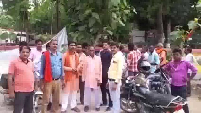 लहरपुर में भाजपा मंडल अध्यक्ष का पुत्र सकुशल घर पंहुचा, परिजनों में हर्ष की लहर,अपहरण करने का लगाया आरोप