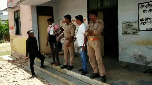 वेतवा पुल के नीचे मिला ट्रक के क्लीनर शव,मचा हड़कंप 
