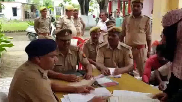 सिद्धार्थनगर जिले के चिल्हिया थाने का अपर पुलिस अधीक्षक ने किया औचक निरीक्षण 