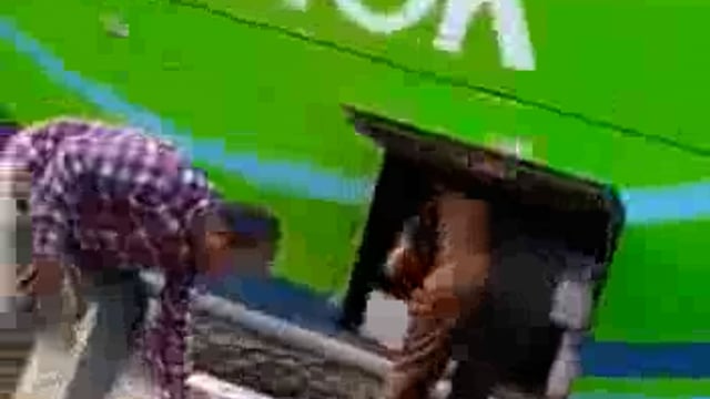 लखीमपुर खीरी (यूपी) मोहम्मदी से दिल्ली जाने वाली डग्गामार बसों में लाखों रुपए का अवैध माल का आवागमन राजस्व को हानि स्थान