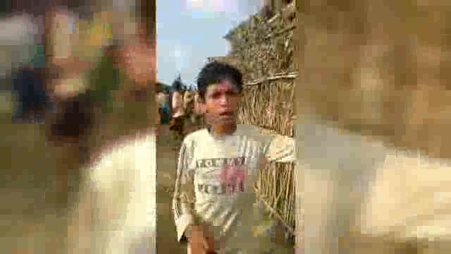 बहराइच राजस्व विभाग व पुलिस की मौजूदगी में गिराई गई पक्की दीवार, पीड़ित परेशान।
बगैर पूर्व सूचना व नोटिस दिए विपक्षियों 