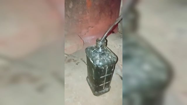 जनपद बहराइच में खुलेआम अवैध दारू बनाई जा रही है तहसील मिहीपुरवा ग्राम पंचायत गुलरा में खुलेआम बना रहे हैं कच्ची शराब 