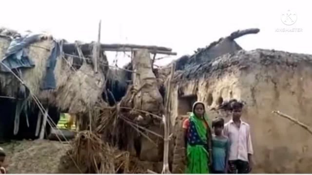 खाना बनाते समय आग की चिंगारी से घर जलकर राख घटना कुमारपुर गांव का