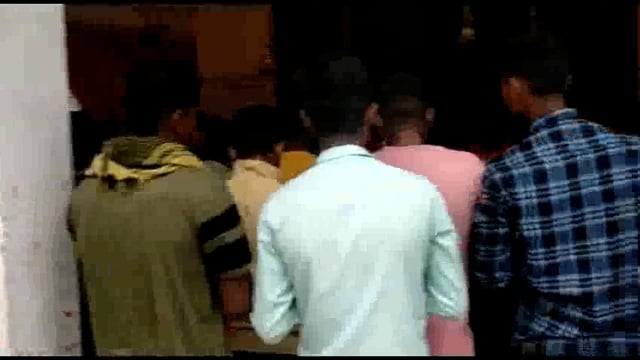 लखीमपुर खीरी (यूपी) दुर्गापूरवा में पंचमुखी हनुमान मंदिर में विभिन्न हिन्दू संगठनों ने एकत्रित होकर हनुमान चालीसा का किय