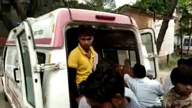 लखीमपुर खीरी (यूपी) कोतवाली मोहम्मदी क्षेत्र के अंतर्गत कचनार गांव के पास दिनदहाड़े गोलीकांड में आया नया मोड़ पुलिस जांच