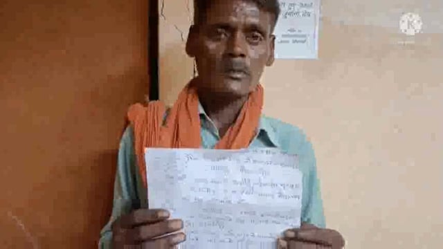 चायल:गांव के दबंग किस्म के लोग जबरन तालाब पर कर रहे कब्ज़ा पीड़ित ने उप जिलाधिकारी से की शिकायत