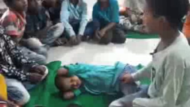 सोशल मीडिया पर खूब तेजी से वायरल हो रहा छोटे छोटे स्कूली बच्चों के द्वारा गाया गया गाना ,स्कूल जाने के लिए प्रेरित सांग