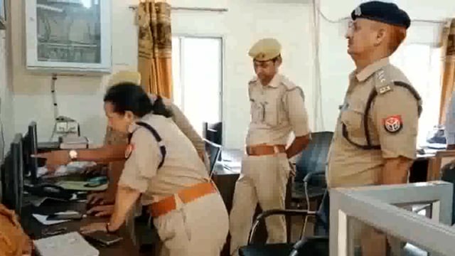 एसपी ने किया कंट्रोल रूम,डायल 112 का औचक निरीक्षण