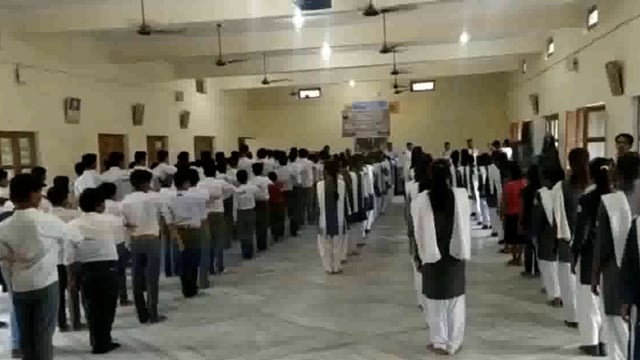 सरस्वती विद्यामन्दिर इण्टर कालजे में सिंगल यूज प्लास्टिक के उपयोग को रोकने की छात्र-छात्राओं को दिलाई शपथ