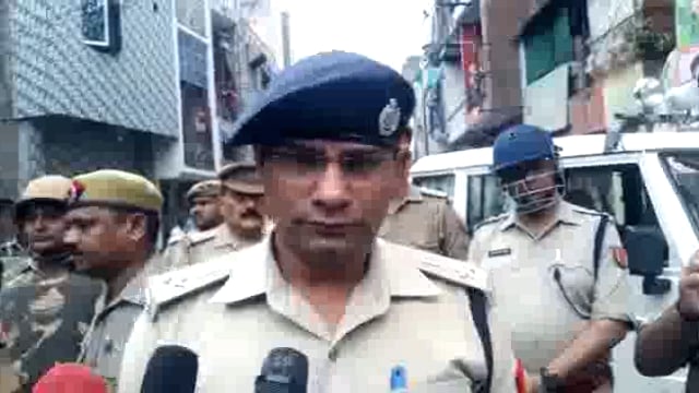 जुमे की नमाज को लेकर प्रशासन हुआ सख्त। चप्पे-चप्पे पर की जा रही ड्रोन कैमरा से निगरानी। 