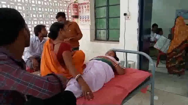 बेदाचक गांव के समीप बाइक पलटने से ममता कार्यकर्ता हुई जख्मी रेफरल अस्पताल में हुआ प्राथमिक उपचार