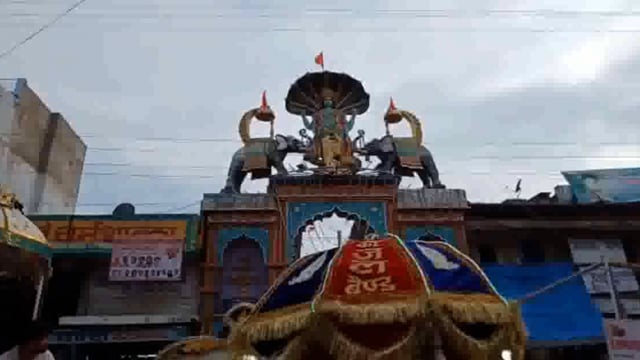 जगदीश मंदिर से शुरू हुई भगवान जगन्नाथ की यात्रा