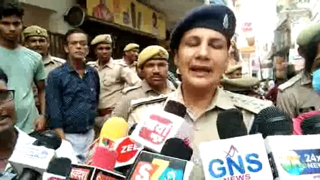 रायबरेली- गैंगस्टर पर कार्यवाही 11 करोड़ की संपत्ति कुर्क की गई सीओ सिटी वंदना सिंह ने दी जानकारी।