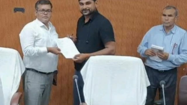 नगर पंचायत बिस्कोहर की समस्याओं को लेकर जिला अधिकारी एवं मुख्य विकास अधिकारी से मिला बिस्कोहर व्यापार मंडल ।