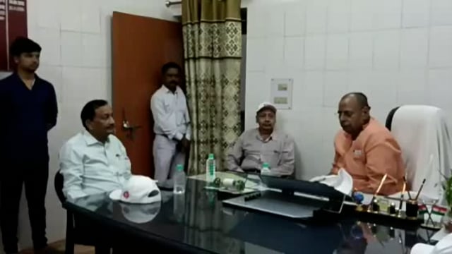 मिर्ज़ापुर :अग्नीपथ योजना को लेकर बीजेपी विधायक रत्नाकर मिश्रा ने कहा विपक्षियों की दुकान बंद हो गया है कोई मुद्दा नहीं 