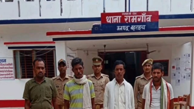 राम गांव पुलिस ने चार नफर अभियुक्तों को किया गिरफ्तार न्यायालय के रवाना
