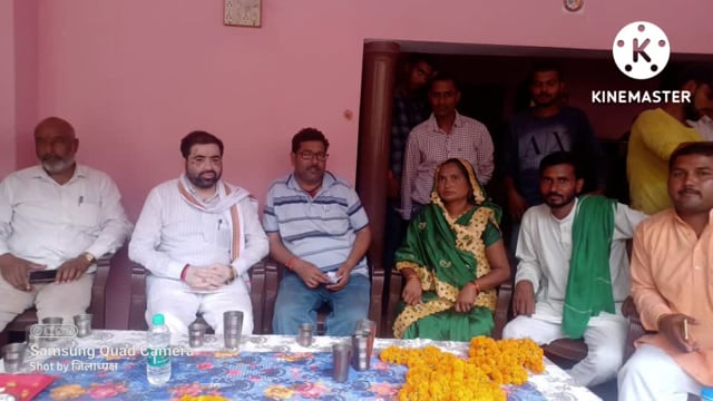 प्रदेश के खाद्य रसद राज्य मंत्री सतीश चंद शर्मा ग्राम औलिया लालपुर में बूथ कार्यकर्ताओं के साथ की बैठक 