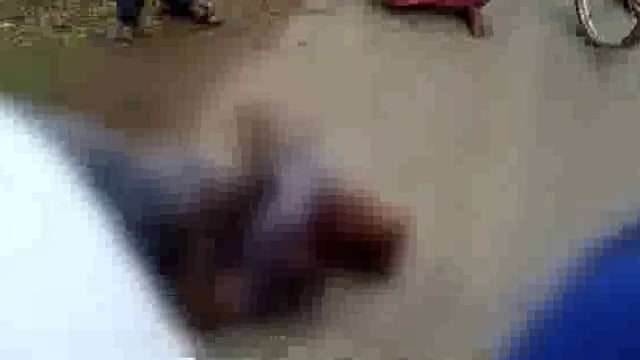 लालगंज थाना क्षेत्र के मलंगा का पुरवा गांव के पास लोडर वाहन ने बाइक सवार को मारी टक्कर गंभीर रूप से घायल