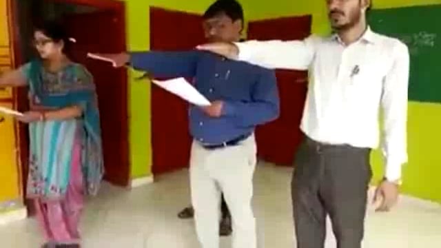 लखीमपुर खीरी: बिजुआ के ग्राम पहाड़पुर में संचारी रोग के प्रति छात्रों को किया गया जागरूक