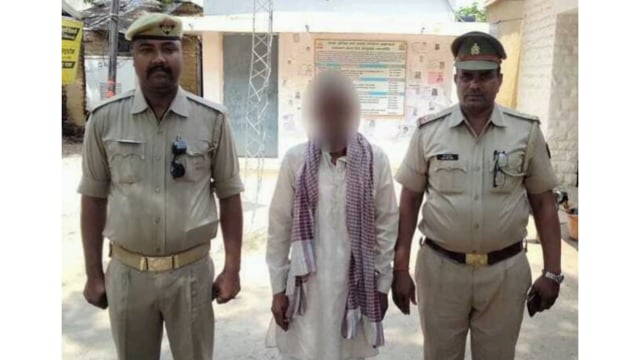 मिर्जापुर लालगंज थाना पुलिस द्वारा गोबर व पशु क्रूरता अधिनियम के अभियोग से एक अभियुक्त को गिरफ्तार कर 8 गोवंश हुआ बरामद