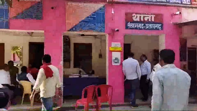 नवयुवक ने जबरन अधेड़ महिला से किया दुराचार






#अपराध