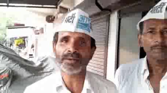 रायबरेली में आम आदमी पार्टी के राष्ट्रीय आवाहन पर राष्ट्रीय तिरंगा की शुरुआत की गई उपेंद्र सिंह जिला उपाध्यक्ष रायबरेली