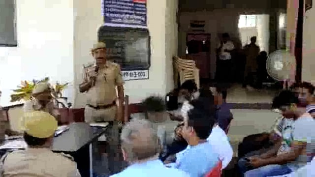 आगामी त्यौहारों को लेकर पीस कमेटी की बैठक 