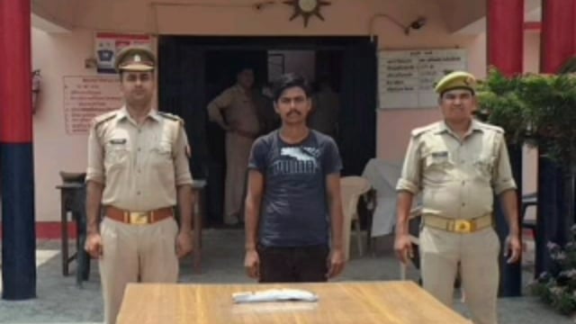 गोंडा न्यूज़ अवैध तमंचे के साथ वजीरगंज पुलिस ने मुखबिर खास की सूचना पर एक अभियुक्त को किया गिरफ्तार
