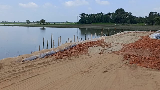 कदवा नरगदा कटिहार जिलाधिकारी उदयन मिश्रा के निर्देश पर 72 घंटे में टूटा हुआ डायवर्सन मरम्मती कार्य  हुआ पूर्ण।