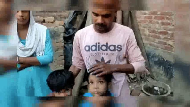 नानपारा में दबंगों के हौसले बुलंद प्यारे निवासी मोहल्ला किला बड़ी बेरहमी से पिटाई करती है लाठी डंडों लात गूसो से मिलकर