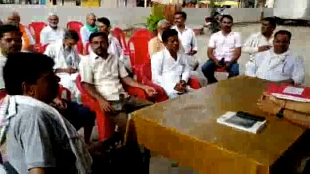 गरौठा कोतवाली परिषर में ईद उल अजहा एवं सावन मास को लेकर हुई शांति समिति की बैठक सम्पन्न