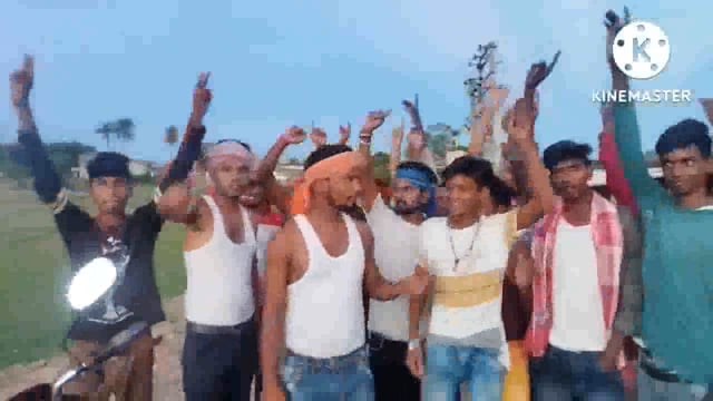 , जन वितरण प्रणाली के अनाज की कालाबाजारी करते ट्रैक्टर को ग्रामीणों ने पकड़ा जबरदस्ती गाड़ी लेकर भागे चालक