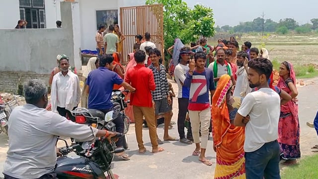 हंडिया - गुलचपा स्थित शांति हॉस्पिटल में जच्चा बच्चा की मौत पर परिजनों ने किया हंगामा,पहुची पुलिस